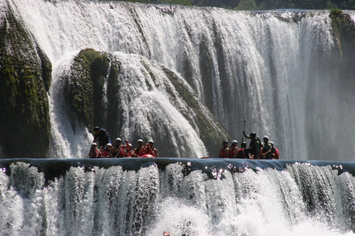 Rafting Bosnia [10]